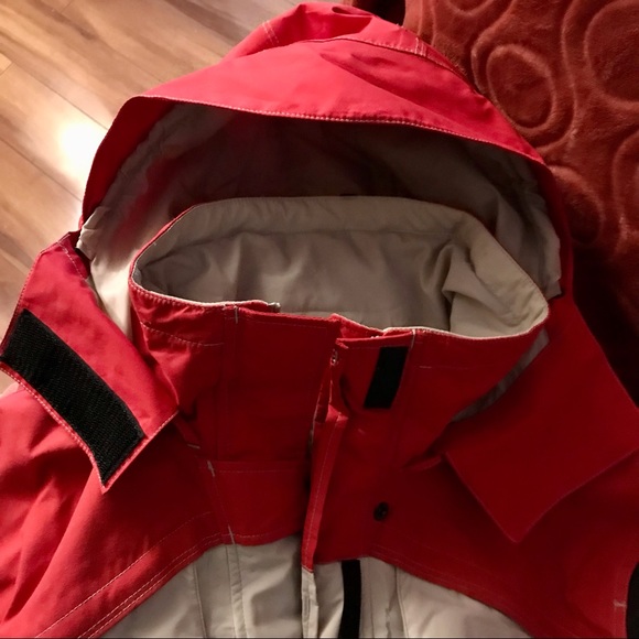 The North Face GORE TEX Mountain Jacket - Picture 14 of 15